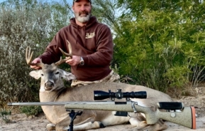 Aaron Roberts (USA)- with 4.5-28×52 March scope (Pre-production model)